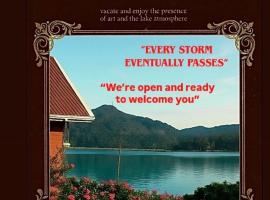 Serendipity Lake Artistic Bungalow by Heidis Home