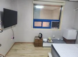 만델리나스테이