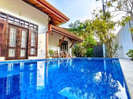 City Beach Apartment, hotel en Bentota