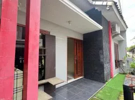 Arshatama Guest House UII