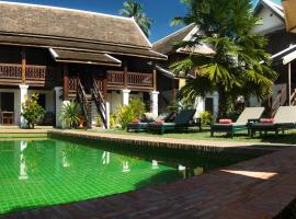 Villa Maydou Boutique Hotel, hótel með bílastæði í Luang Prabang