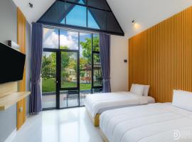 Alenay Resort Kulonprogo, hotel em Brosot