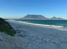 4 bedroom Villa in Sunset Links Golf Estate