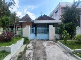 OYO 95055 Homestay Panasan Pak Budi, hotel v destinaci Kedungtengkong