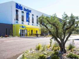 Ibis Budget Saint-Martin-de-Crau Porte de Camargue, хотел в Сен-Мартен-дьо-Кро