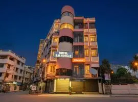 Via SR Royale - Nr Sealdah Station