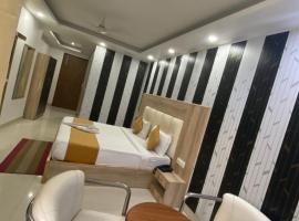 Hotel Modesty#New Delhi#Mahipalpur#Lift#Restaurant#Top Rated Property, three-star hotel in New Delhi