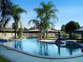 Cobram Barooga Golf Resort, hotel with parking in Barooga