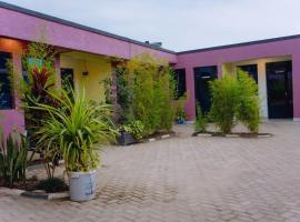 Igiraneza apartment, hotel v destinaci Taba