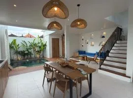 Bali Taoka Villa Beraban