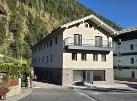 BoardersPalace Luxury Apartment with private Sauna