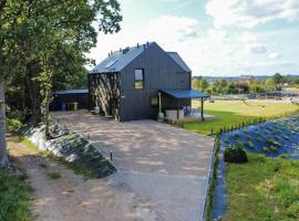 Awesome Home In Sianowo With Wifi, hotel a Sianowo