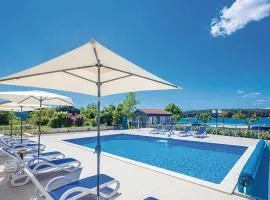 1 Bedroom Lovely Apartment In Punat