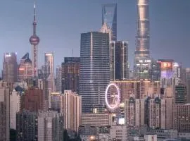 Yish Cinema Serviced Apartment B&B