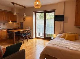 Tu rincón rústico con balcón y vistas - Erta 2