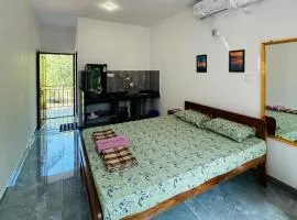 Mukund Sadan Retreat Arambol Goa