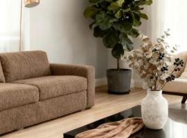 Burwood Family Guest Home, hotel with hot tubs in Sydney