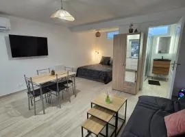 Studio La Zarza, 10 minutes from Disneyland Paris