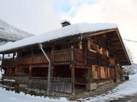CHARMIEUX appartement en chalet typique, hotel in Le Grand-Bornand