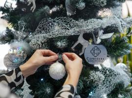 Caprioara Spa&Wellness Resort，位于科瓦斯纳的带热水浴缸的酒店