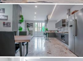 Alle Porte Del Centro - Guest House - Reggio Emilia - Ingresso Centro Storico - Parcheggio Gratuito, hotel a Reggio Emilia