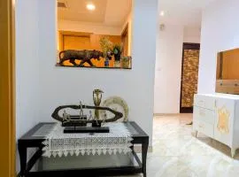 Hotel-Style 1BR Near Mall of Oman