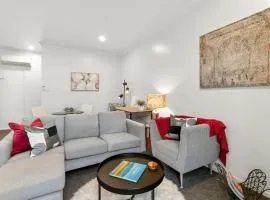 Heart of Hamilton Loft Apartment