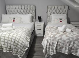 Heathrow roomzzzz BnB, alojamiento con onsen en Hayes