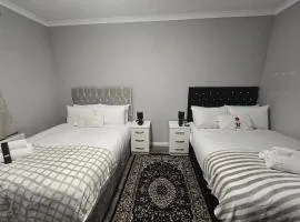 Heathrow roomzzzz BnB