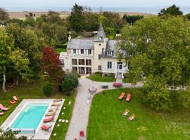 La Villa Mirabelle 2min d'Arromanches-les-Bains, pet-friendly hotel in Tracy-sur-Mer
