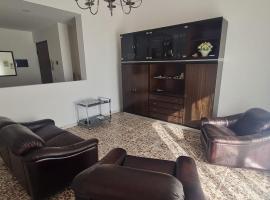 Casa Nonna Tina, hotelli kohteessa Piedimonte dʼAlife