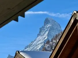 Peaky Riders Self Check-in Hotel