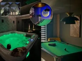 Greyhouse Apartments