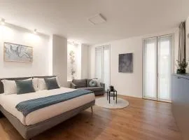 The Golden Studio by Aura Luxury Collection