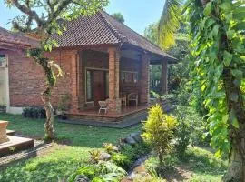 Mayong Bali Homestay And Resto