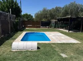 Osvaldo Day Cabin with Pool