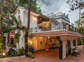 Kenwood's Farmstay - 6bhk with private pool, ξενοδοχείο σε Zadapoli