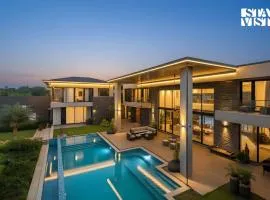 StayVista at Acasa with Lawn