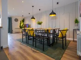 Private Luxe Bournemouth 5BR-7 Beds-3 Bath-Garden-Parking