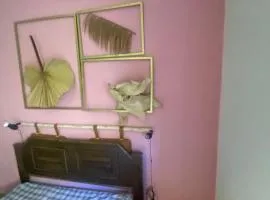 Apartamentos kitnet Praia Caraguá