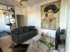 Magnifique T2 avec parking privatif proche Gare, salle de concert, centre ville