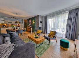 Green Eagle Lodge, מלון בגורן-לבין