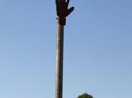 Nile SE Dahabiya private nile cruise, hotel v destinaci Banī Ghālib