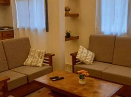 APPARTEMENT Saly, hotel in Abomey-Calavi