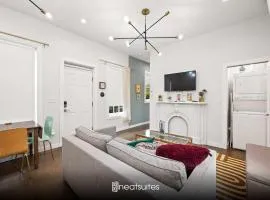 Free Downtown Parking Walk to Stadiums and Shopping