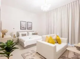 Elegant Studio Near Yas Mall and Ferrari World
