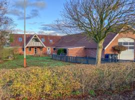 6 Bedroom Awesome Home In Hurup Thy, hotel in Tvolm