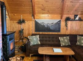 Jobb, Mint Otthon Vend&eacute;gh&aacute;z M&aacute;traszentimre, chalet i M&aacute;traszentimre