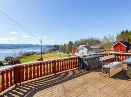 2 Bedroom Stunning Home In Bjugn