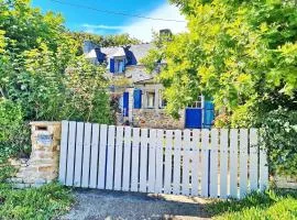 733-Maison bretonne en pierre proche plages et GR3